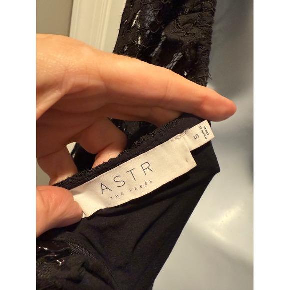 ASTR the Label Chrisley Lace Mini Dress S black long sleeve ruched romantic - Picture 13 of 14